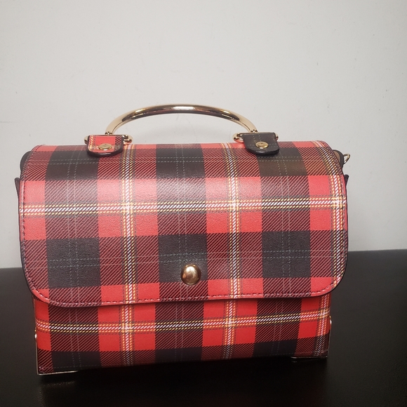 Small red plaid purse - Picture 2 of 5